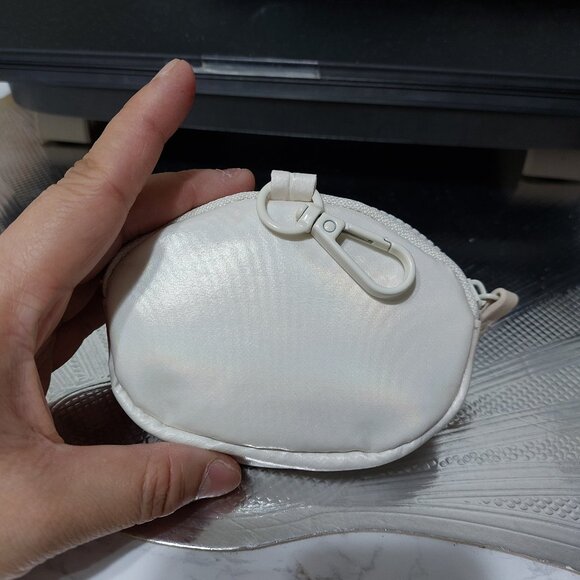 DANSKIN Waterproof Clip On Handbag Keychain Keyring Mini Bag Coin Purse - Picture 3 of 5